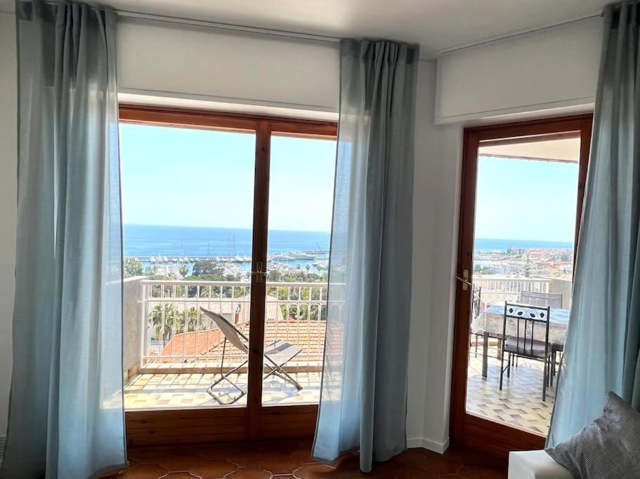 Special Home Vista Mare E Parcheggio Privato Санремо Екстер'єр фото