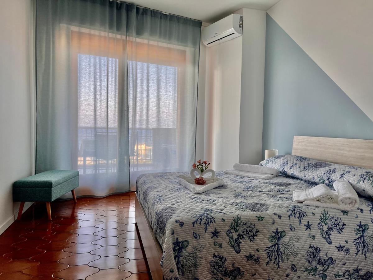 Special Home Vista Mare E Parcheggio Privato Санремо Екстер'єр фото