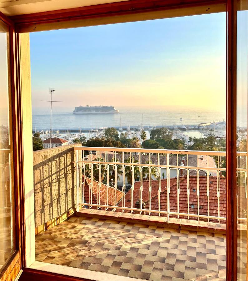 Special Home Vista Mare E Parcheggio Privato Санремо Екстер'єр фото