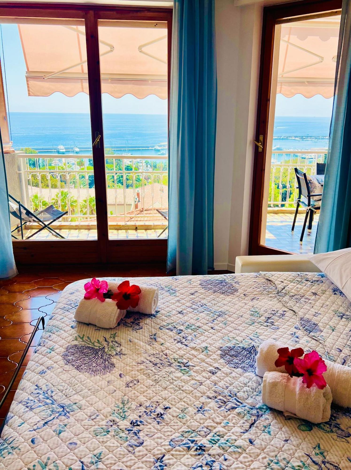 Special Home Vista Mare E Parcheggio Privato Санремо Екстер'єр фото